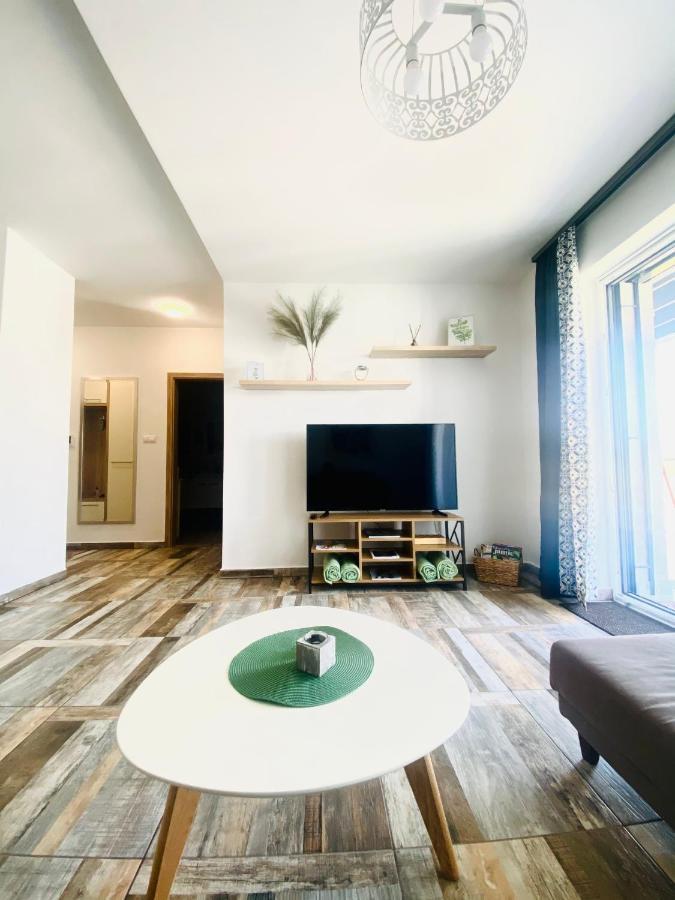 Royal 27 Apartman Keszthely Ngoại thất bức ảnh