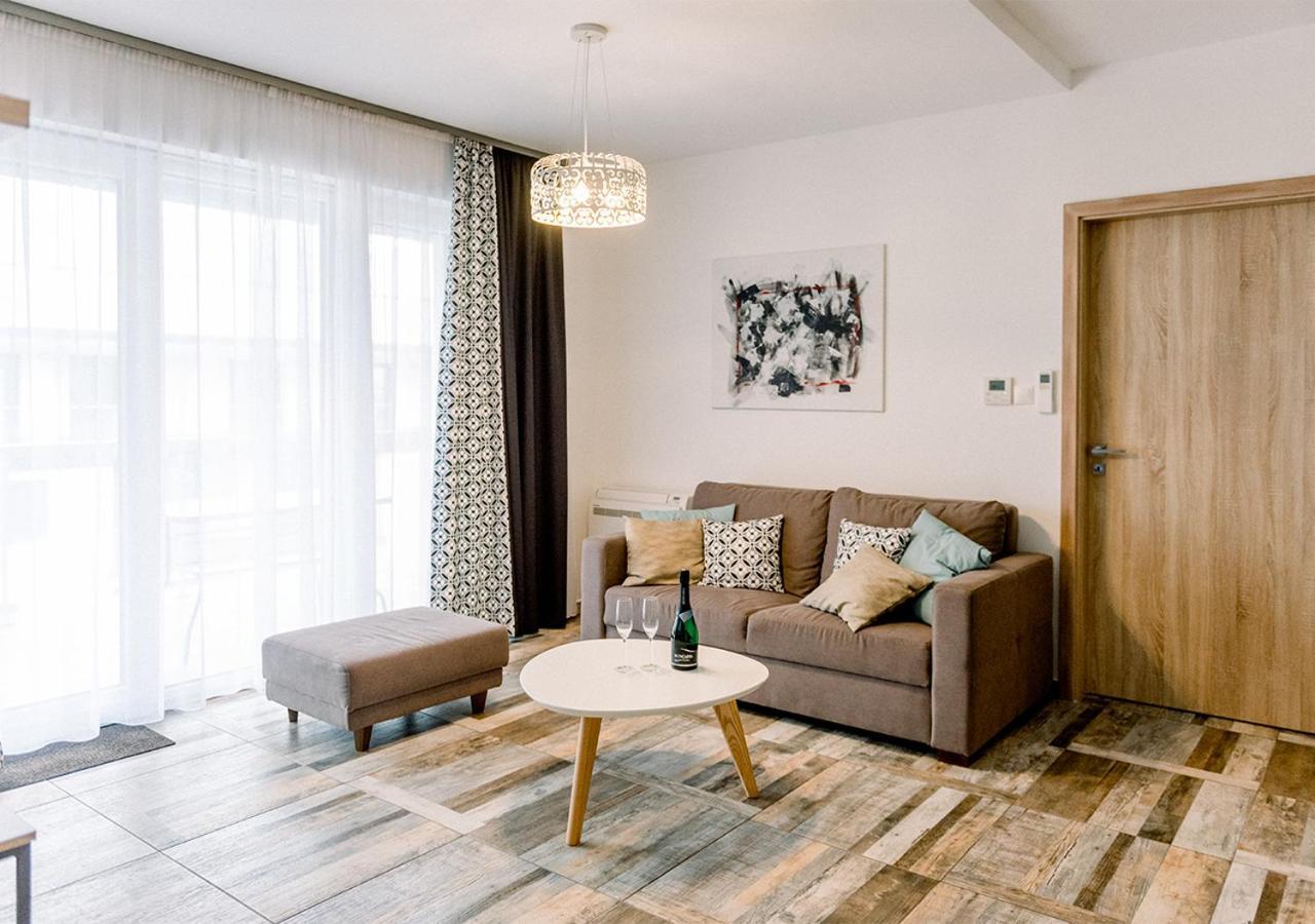 Royal 27 Apartman Keszthely Ngoại thất bức ảnh